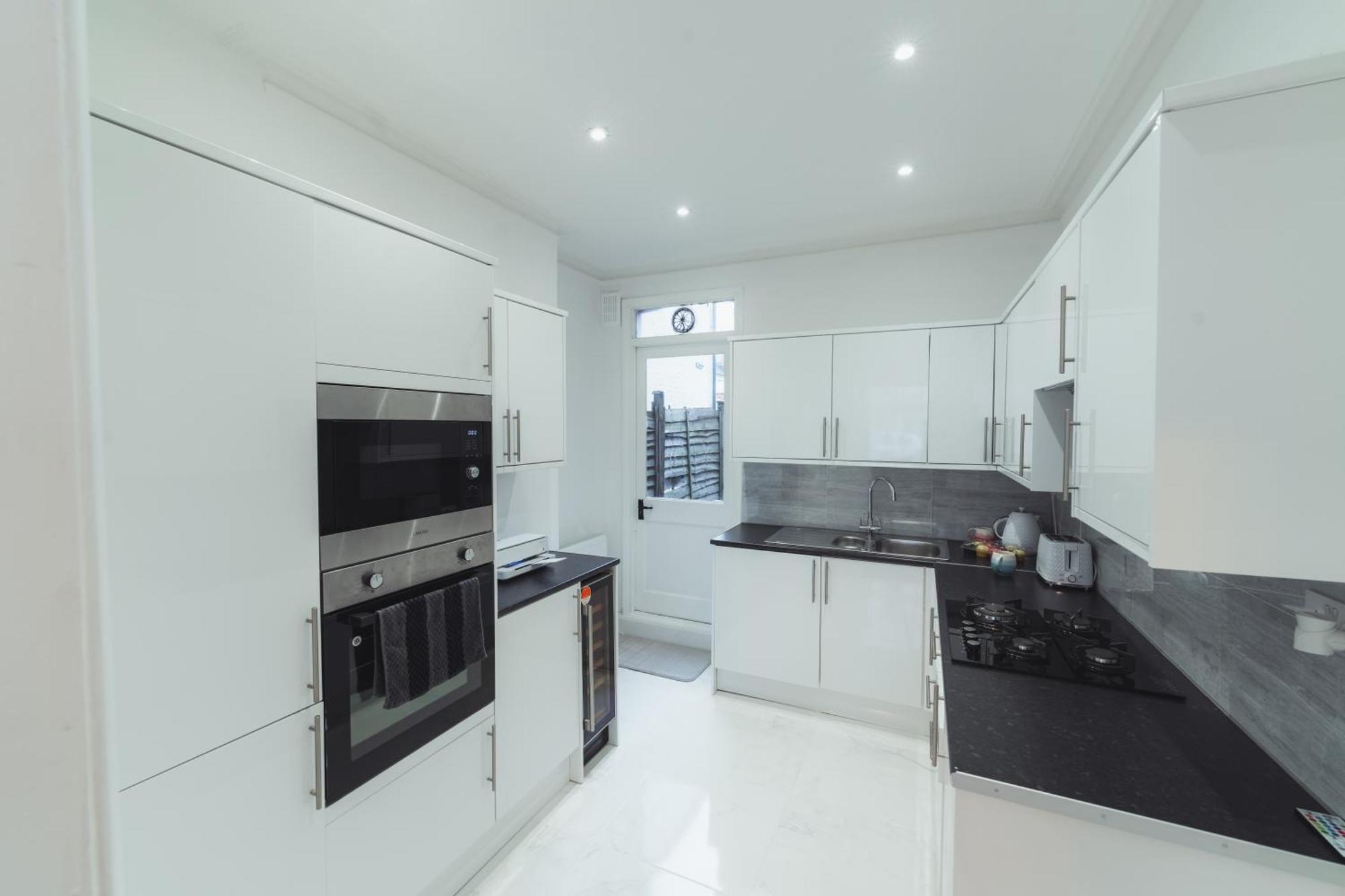 1 Bed - Wifi - Pet Friendly - Harrow Lägenhet Exteriör bild